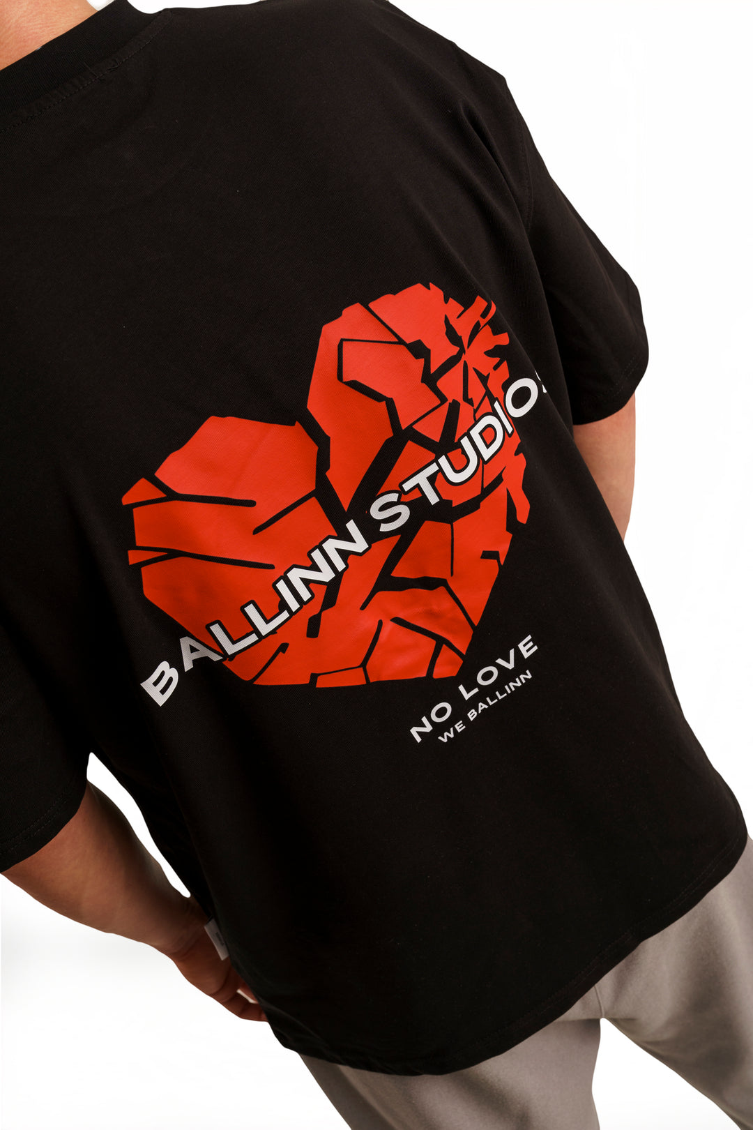 NO LOVE BROKEN HEART T-SHIRT