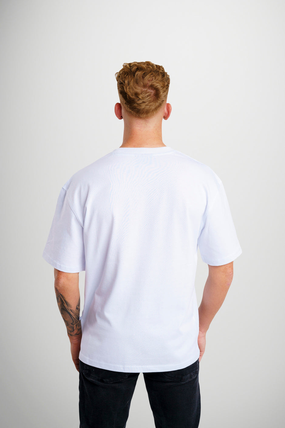 FRONT LOGO T-SHIRT